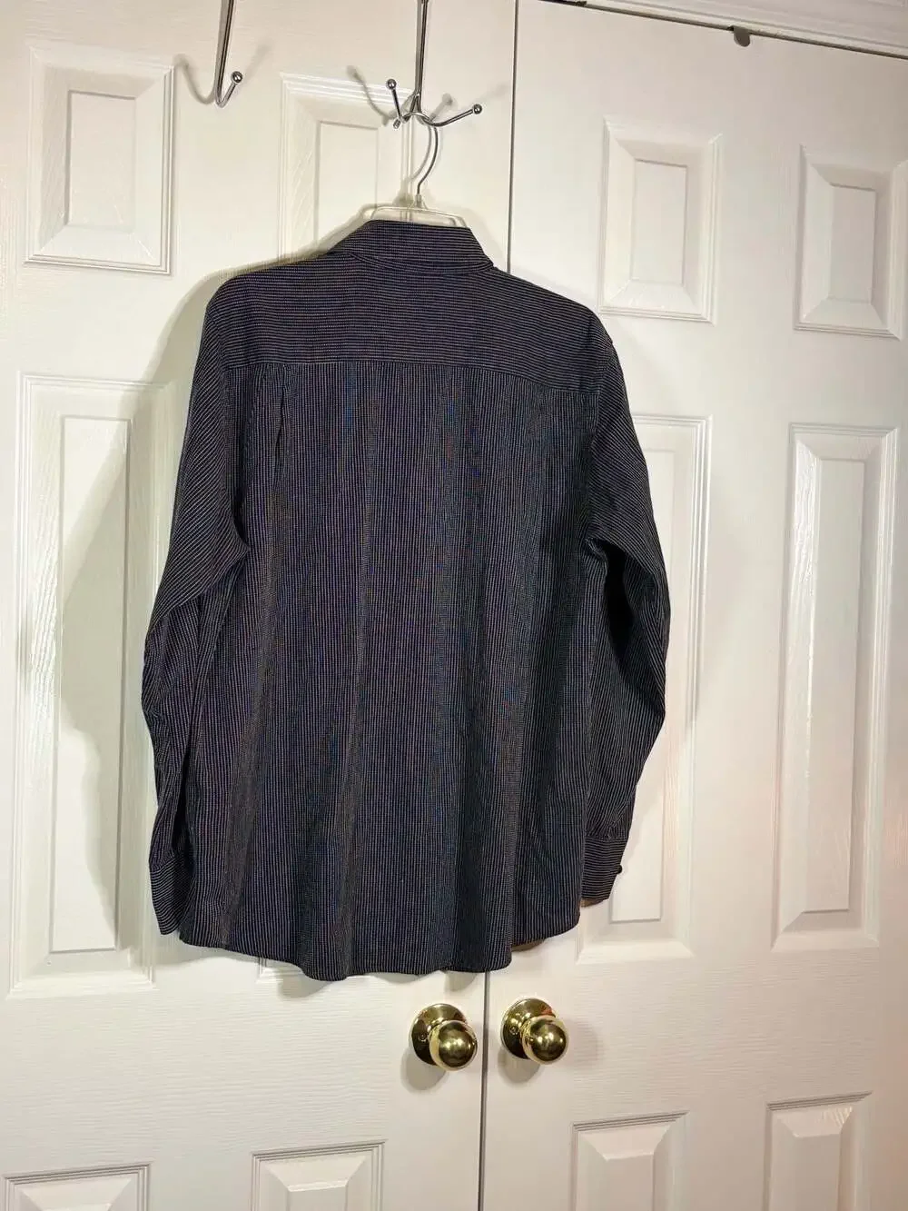 Beverly Hills Polo Club Men's Long Sleeve Pinstripe Button-Down Dress Shirt